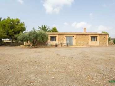 Casa rustica con piscina in vendita a Burjulu - La Mulería
