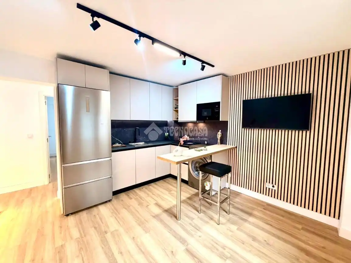 Cocina de Piso en venta en Santander con Calefacción, Parquet y Amueblado