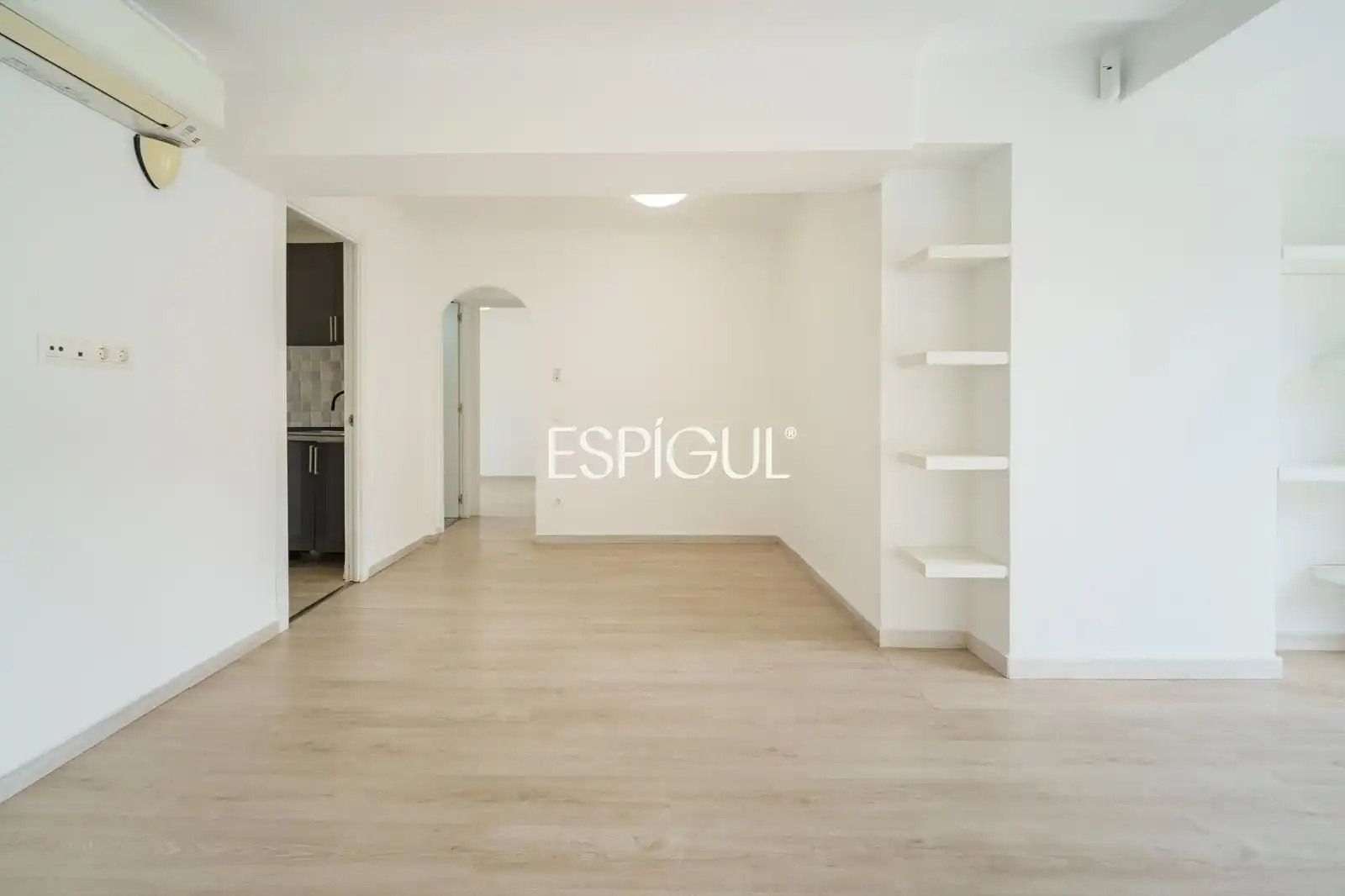 Ático con terraza en venta en Trelawny, imagen 5