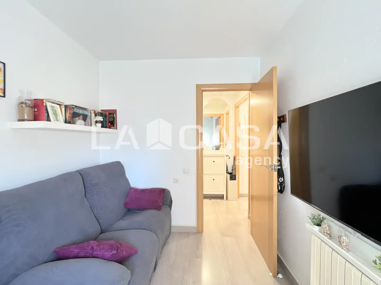 Bedroom of Flat for sale in Badalona