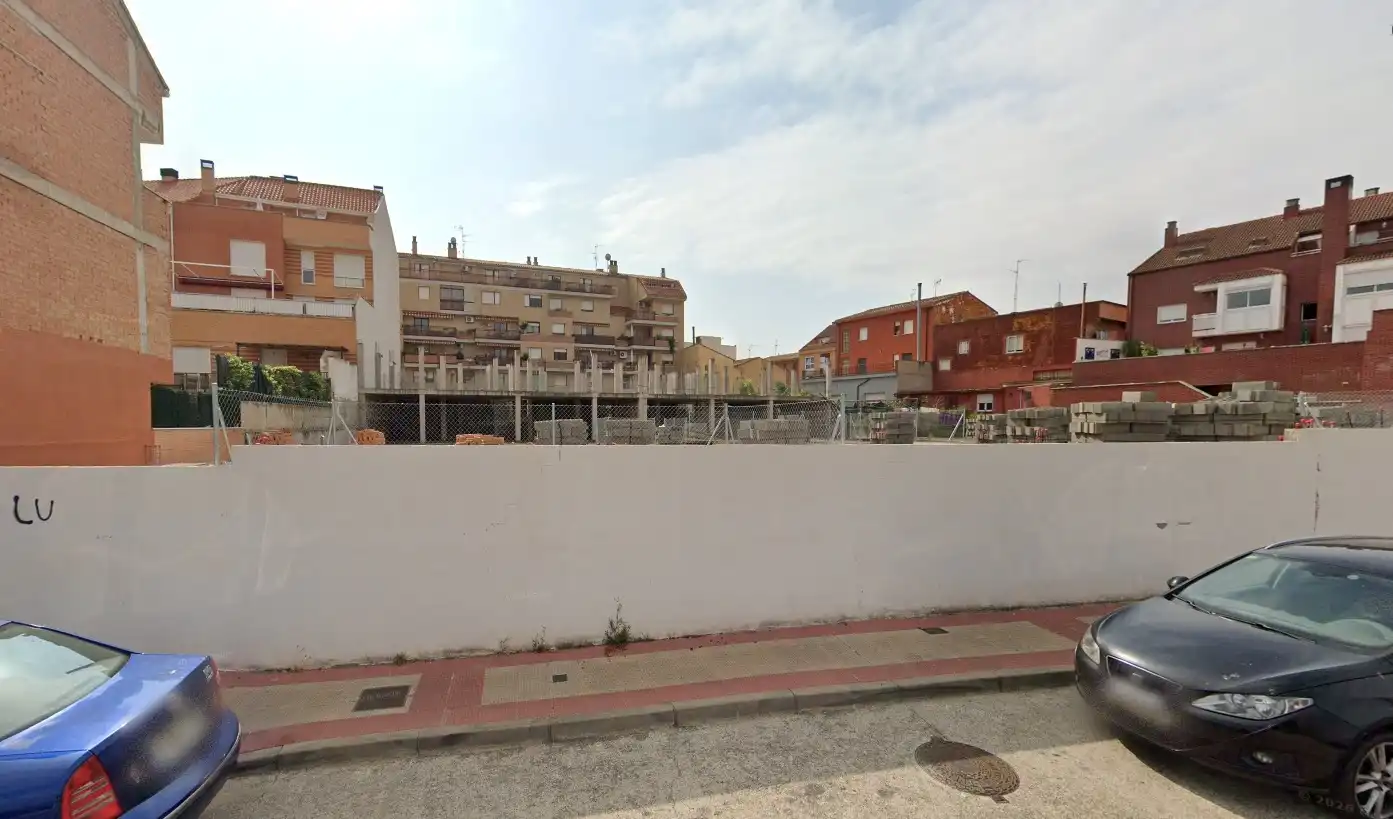 Wohnbaugrundstück zum Verkauf in Calle Río Alhama 17