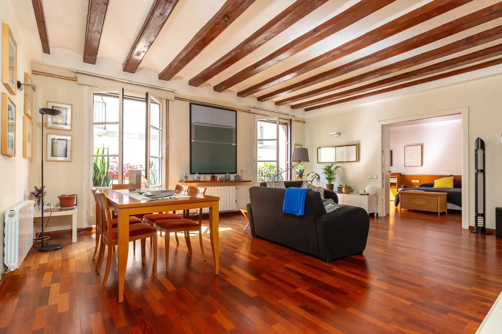 Sala de estar de Piso en venta en  Barcelona Capital con Calefacción, Amueblado y Balcón