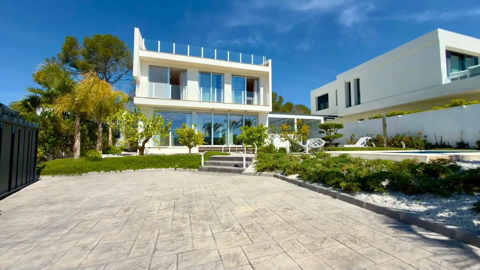 Vista exterior de Casa o chalet en venta en La Nucia con Terraza