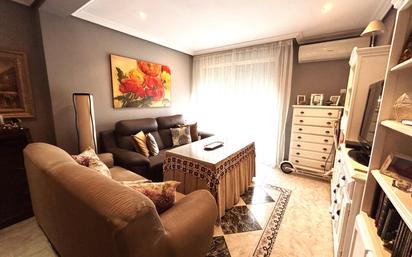 Living room of Flat for sale in  Córdoba Capital  with Air Conditioner and Heating