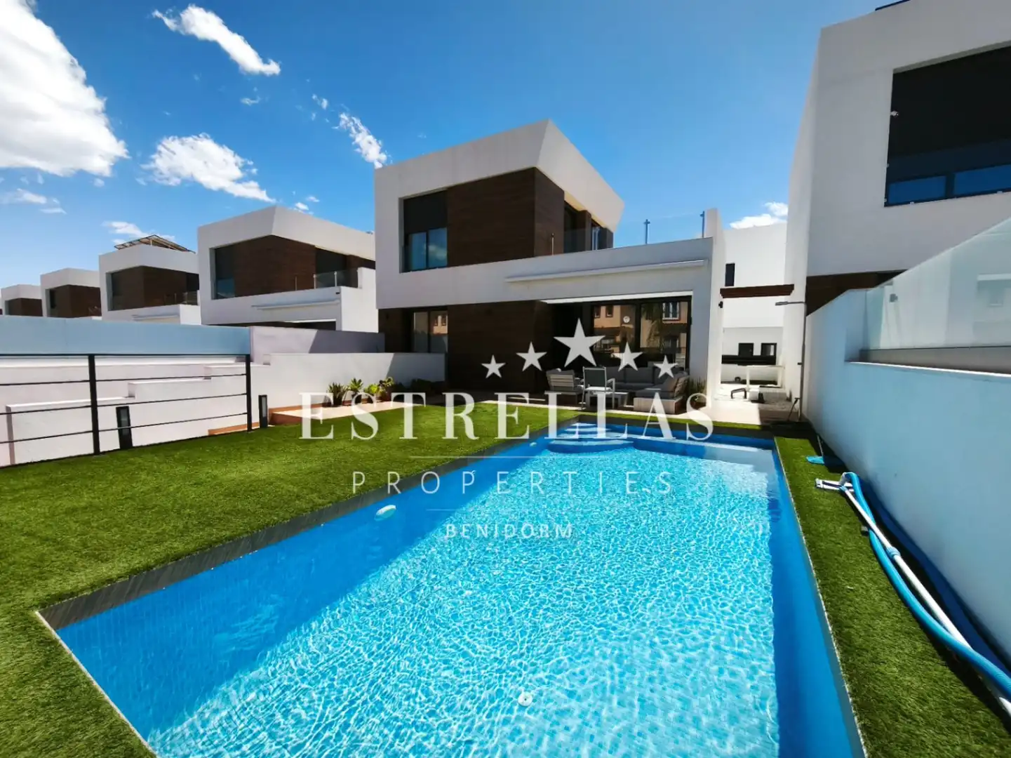 Exterior view of Houses for sale in El Campello  with Air Conditioner, Heating and Private garden