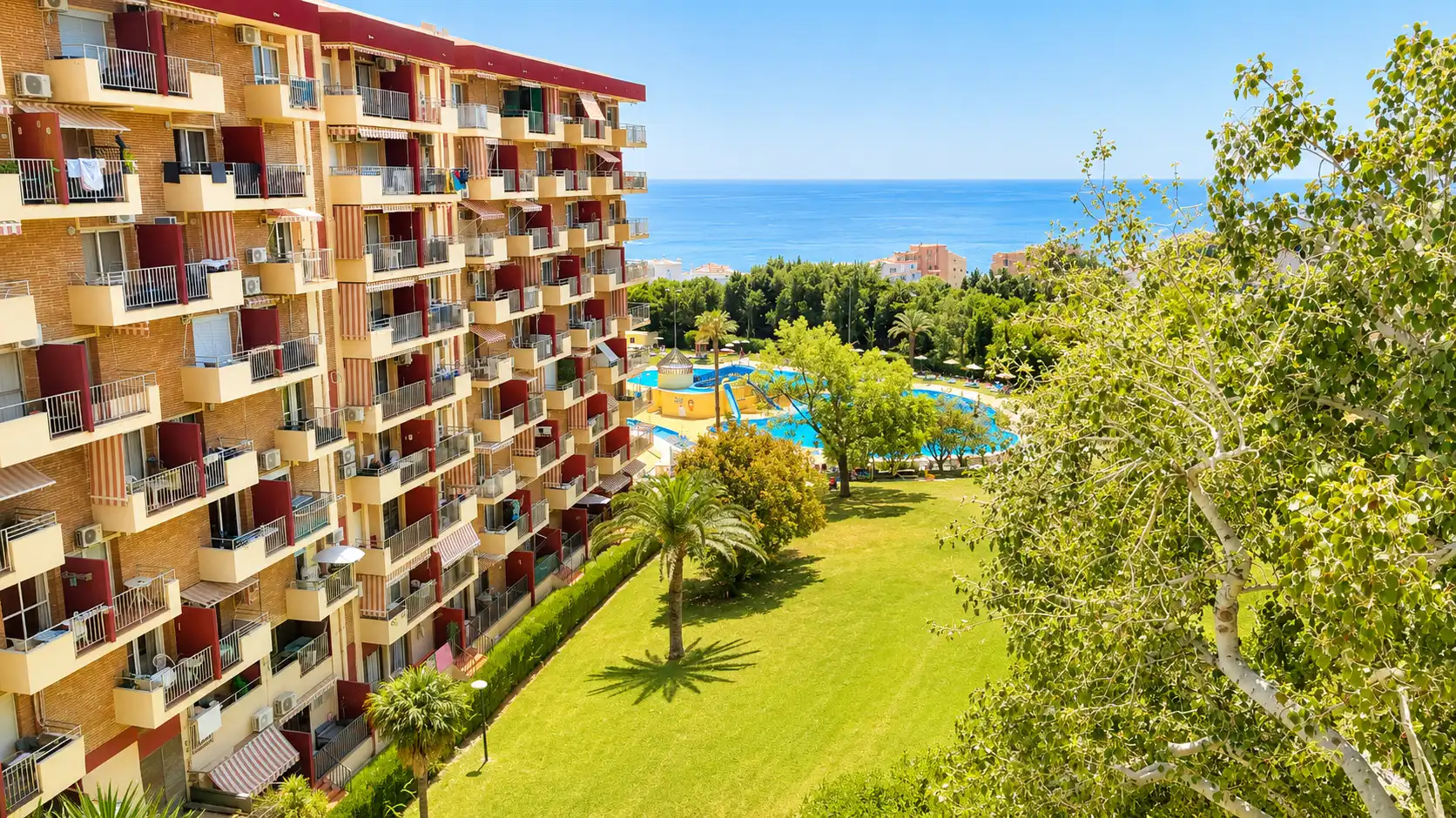 Exterior view of Apartments for sale in Benalmádena  with Air Conditioner, Heating and Terrace