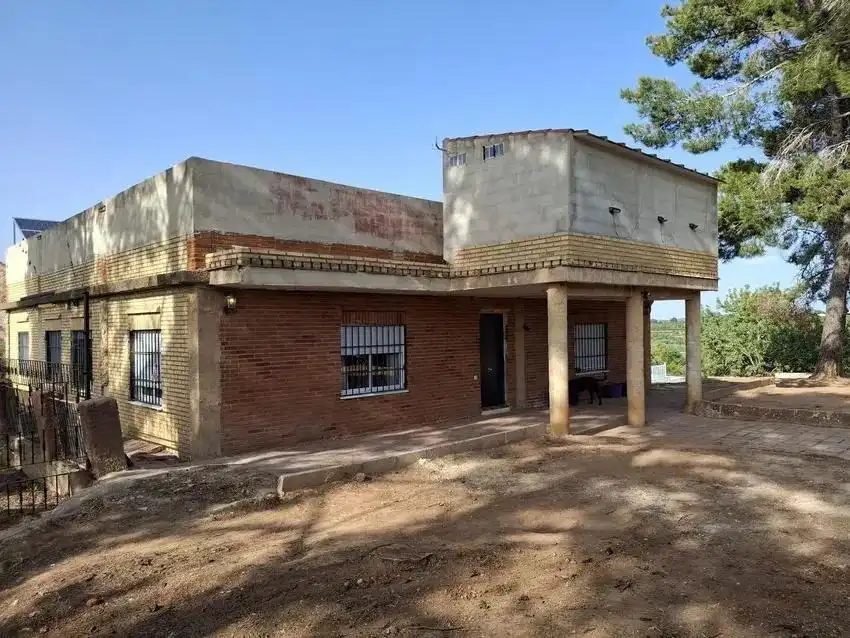Vista exterior de Casa o chalet en venta en Torrent con Aire acondicionado, Jardín privado y Terraza