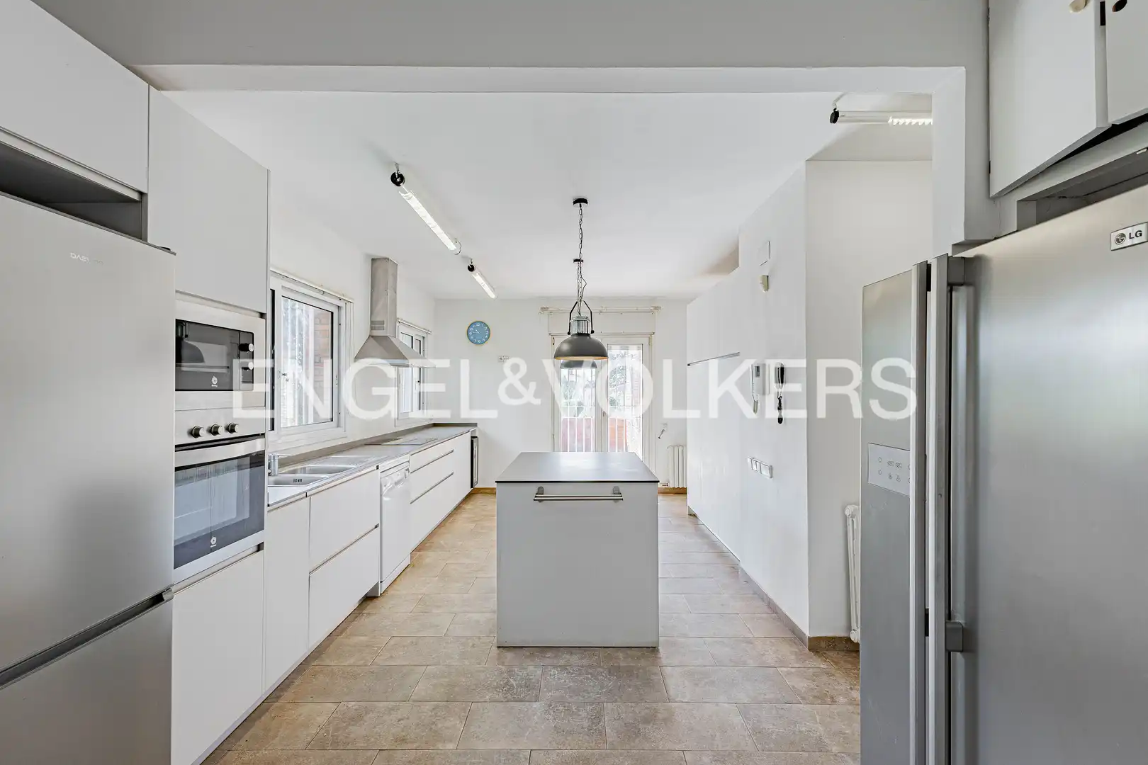 Cocina de Casa o chalet de alquiler en Barcelona con Aire acondicionado, Calefacción y Jardín privado