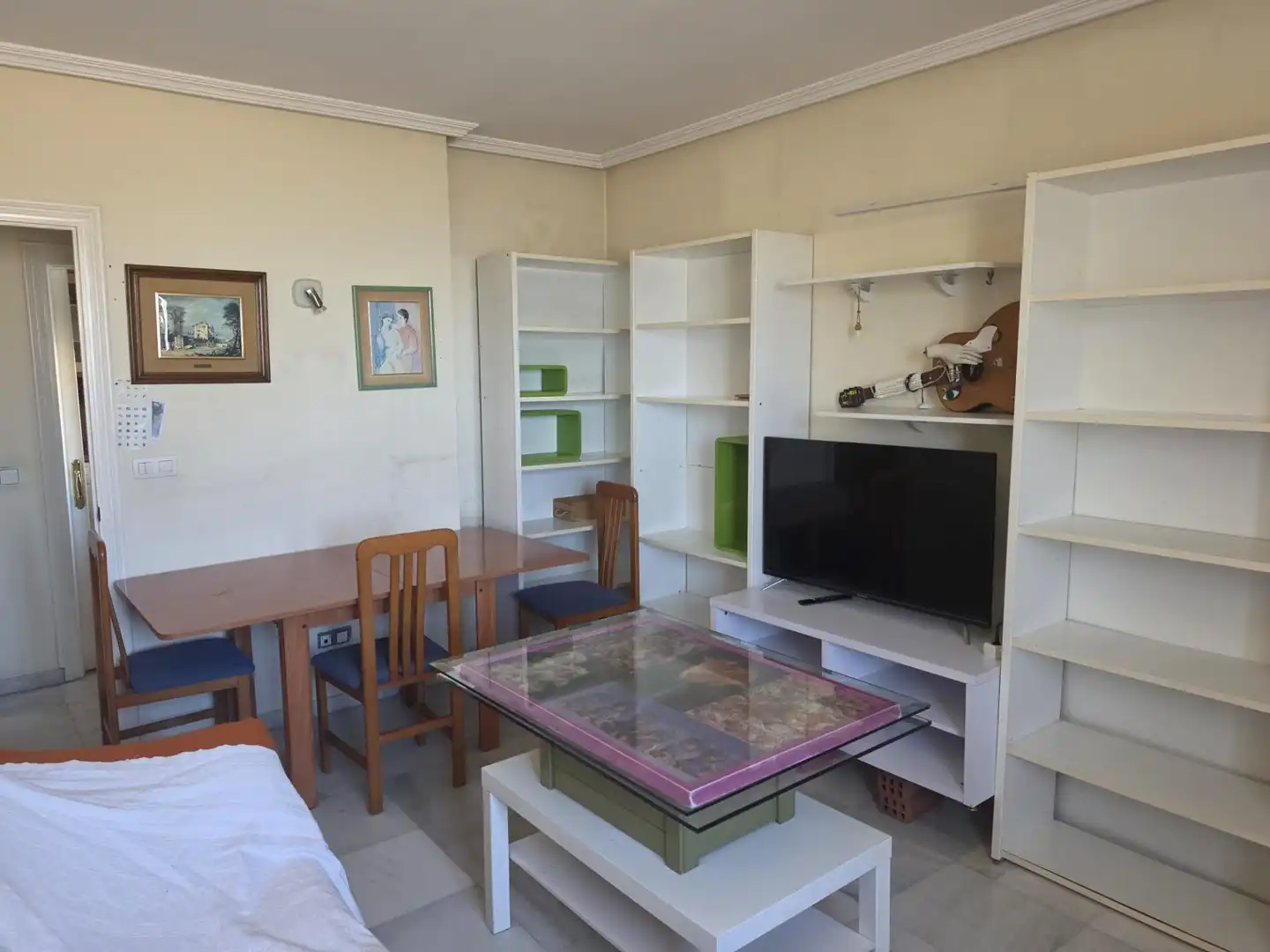 Wohnzimmer von Wohnung zum Verkauf in Algeciras mit Klimaanlage, Terrasse und Möbliert