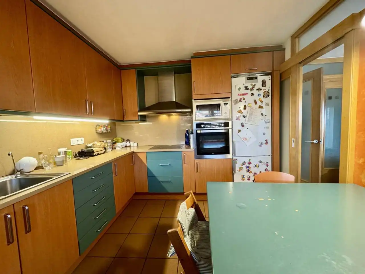 Cocina de Casa o chalet en venta en La Roca del Vallès con Aire acondicionado, Calefacción y Jardín privado