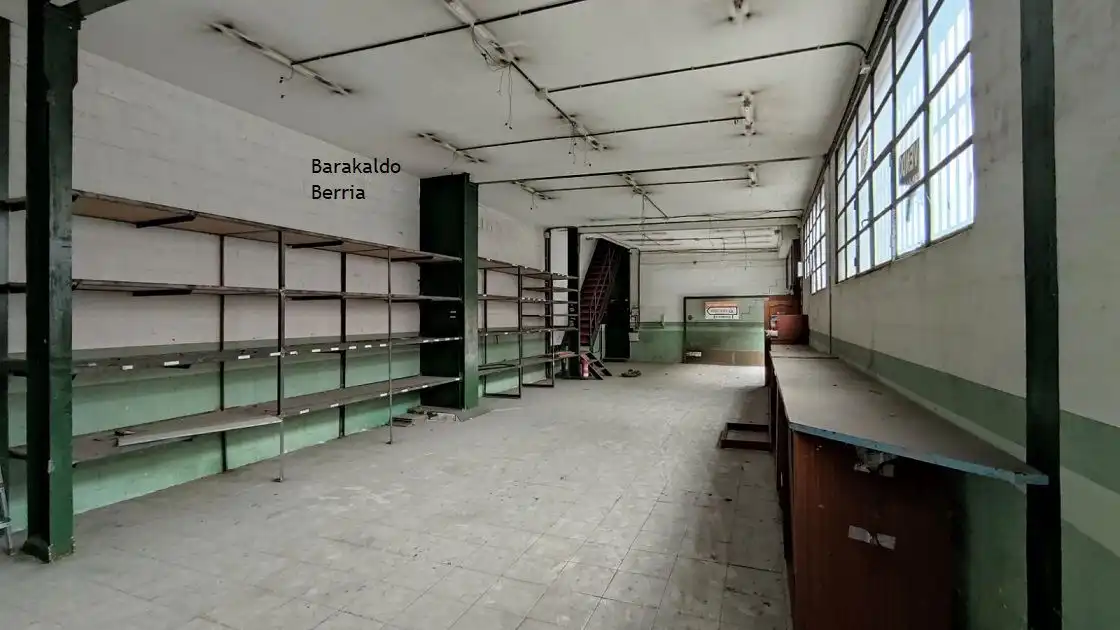 Nave industrielle à vendre à Polígono Industrial Trapaga-Ugarte Poligonoa