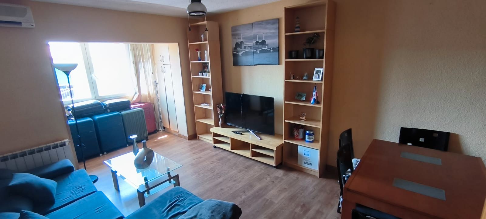 Sala de estar de Piso en venta en  Madrid Capital con Aire acondicionado, Calefacción y Parquet