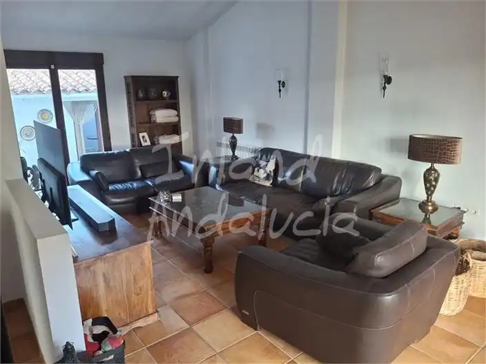 Sala de estar de Finca rústica en venta en Alcalá la Real con Terraza, Trastero y Piscina