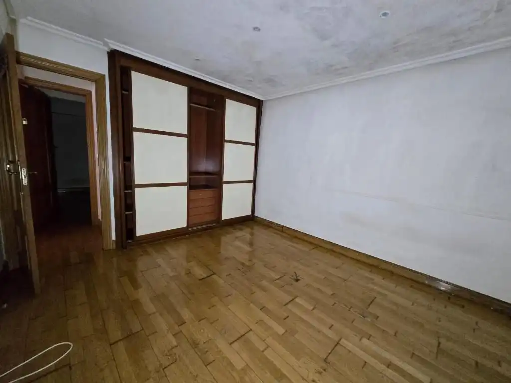 Local comercial en venda a Erialdea / Centro, imagen 4
