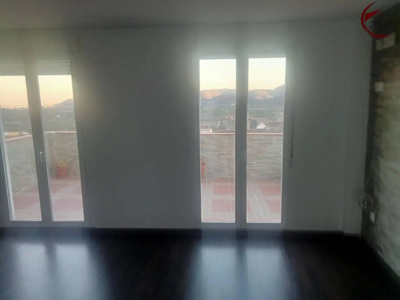 Schlafzimmer von Haus oder Chalet zur Miete in Ador mit Terrasse und Möbliert