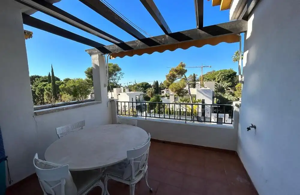 Terrassa de Àtic en venda en Marbella amb Aire condicionat, Terrassa i Piscina