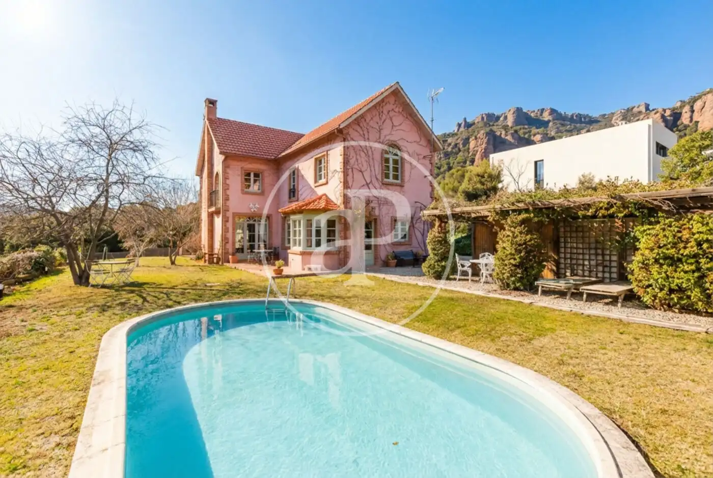 Vista exterior de Casa o chalet en venta en Matadepera con Aire acondicionado, Calefacción y Jardín privado