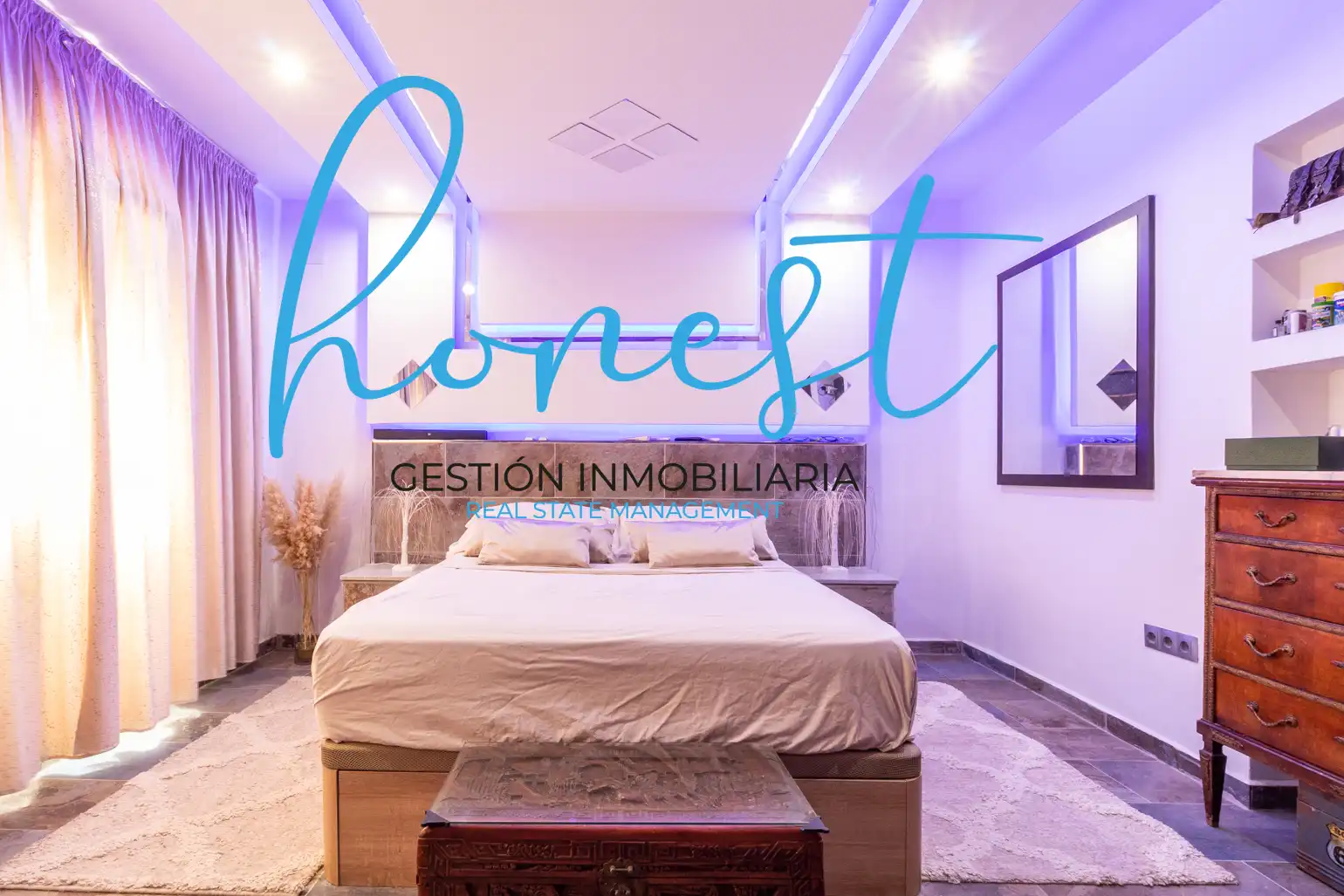 Habitación de Casa o chalet en venta en Torremolinos con Aire acondicionado y Amueblado