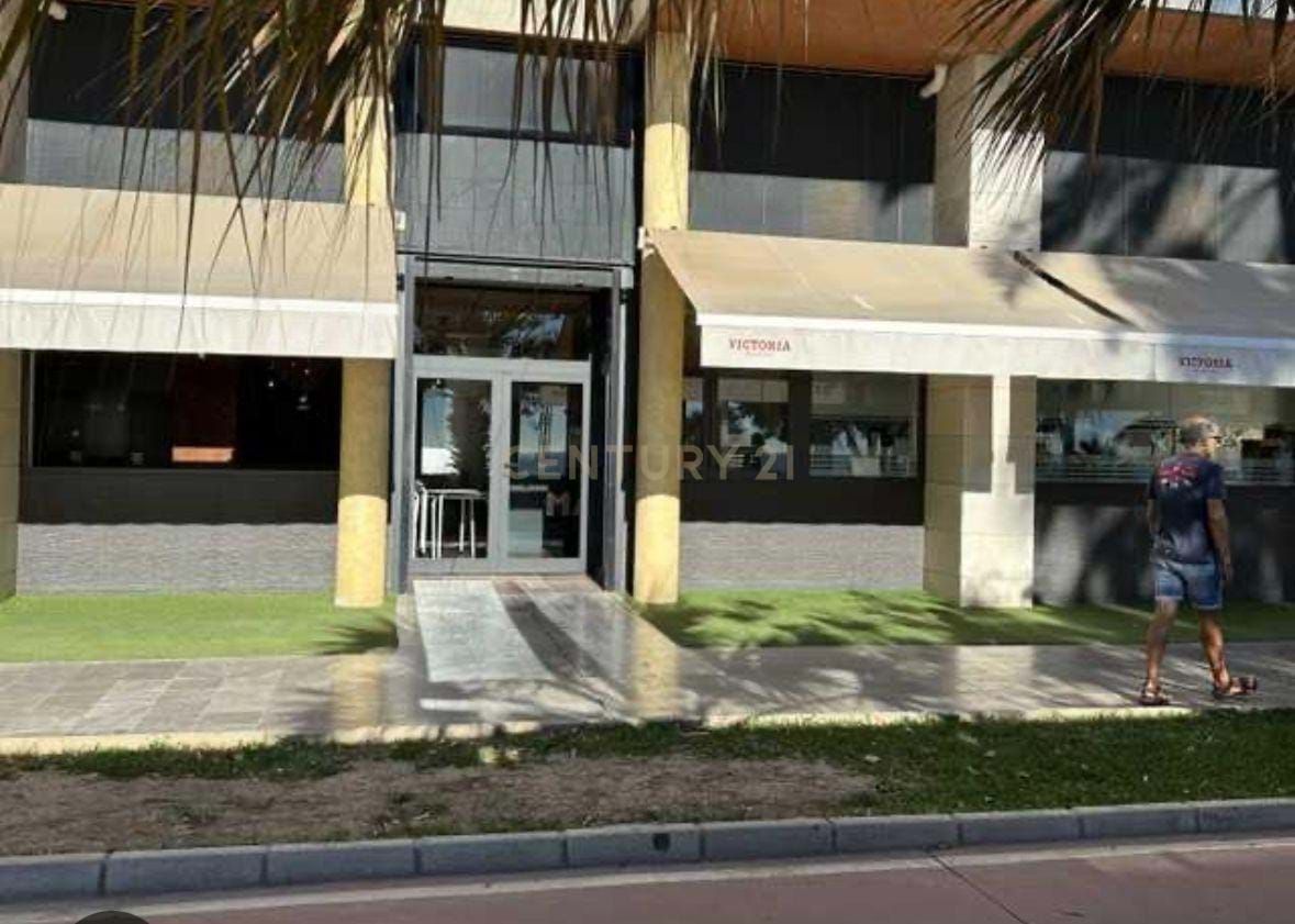 Vista exterior de Oficina en venda en Málaga Capital amb Aire condicionat i Terrassa