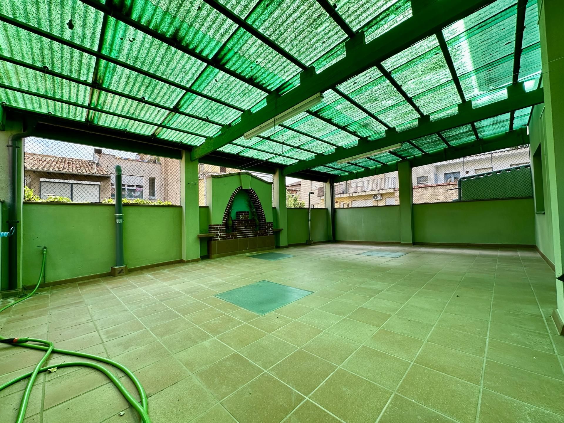 Terrace of Flat to rent in Vic  with Heating