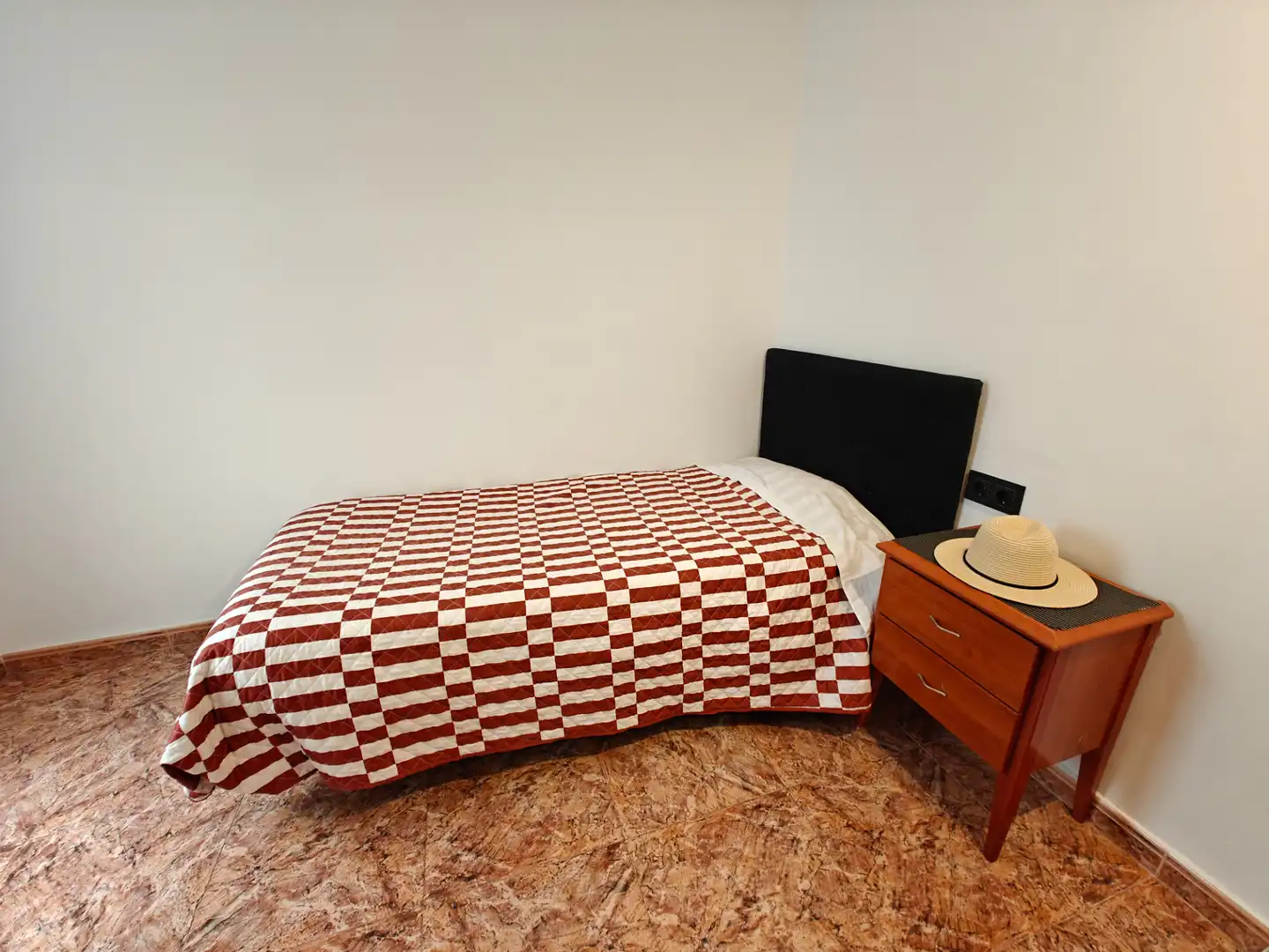 Habitación de Casa adosada en venta en Premià de Mar con Aire acondicionado, Calefacción y Piscina comunitaria