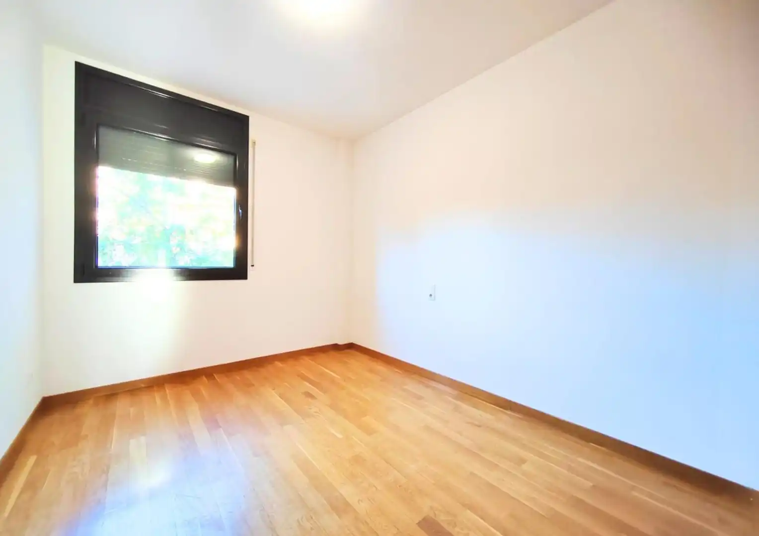 Dormitori de Pis en venda en Sabadell amb Parquet i Terrassa