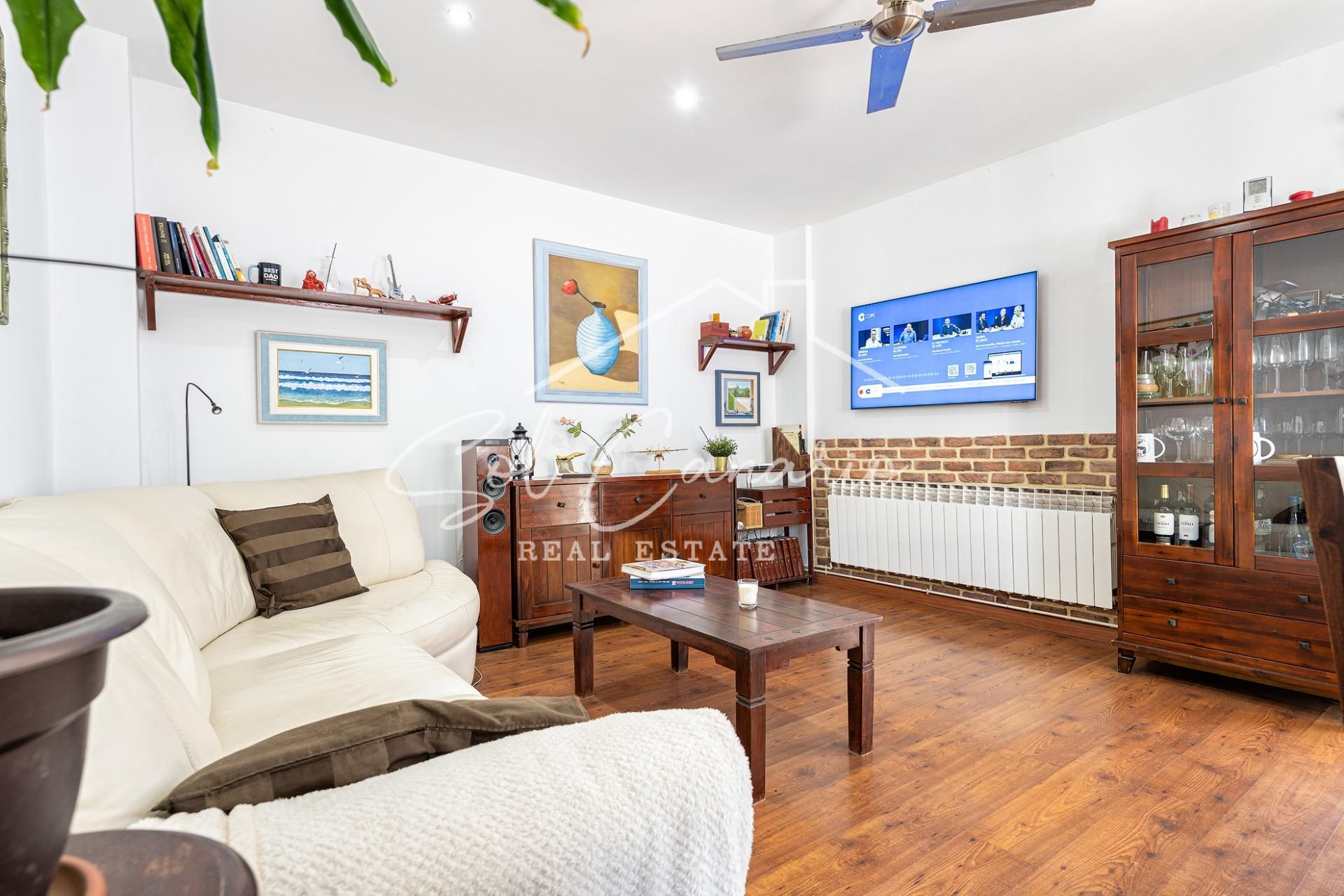 Sala d'estar de Casa o xalet en venda en Valsequillo de Gran Canaria amb Aire condicionat, Calefacció i Jardí privat