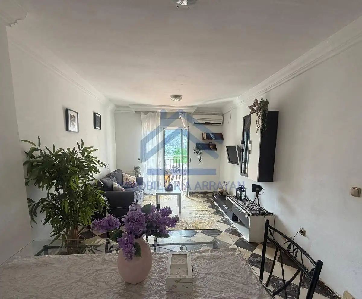 Wohnzimmer von Wohnung zum Verkauf in Cenes de la Vega mit Klimaanlage, Heizung und Terrasse