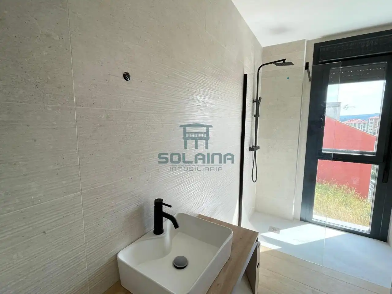 Baño de Casa o chalet en venta en Ourense Capital  con Calefacción