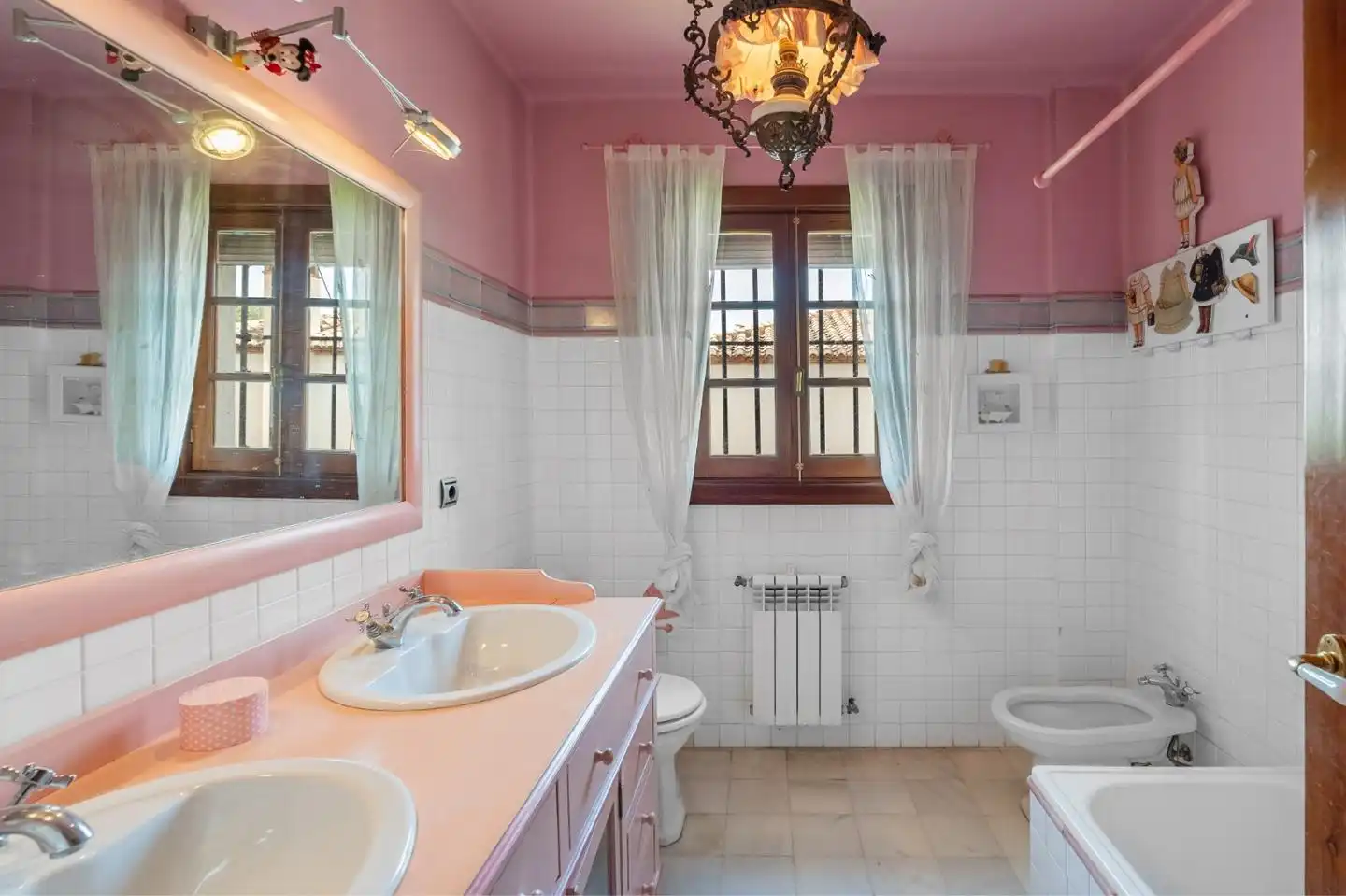Baño de Casa o chalet en venta en Granada con Jardín privado, Terraza y Balcón