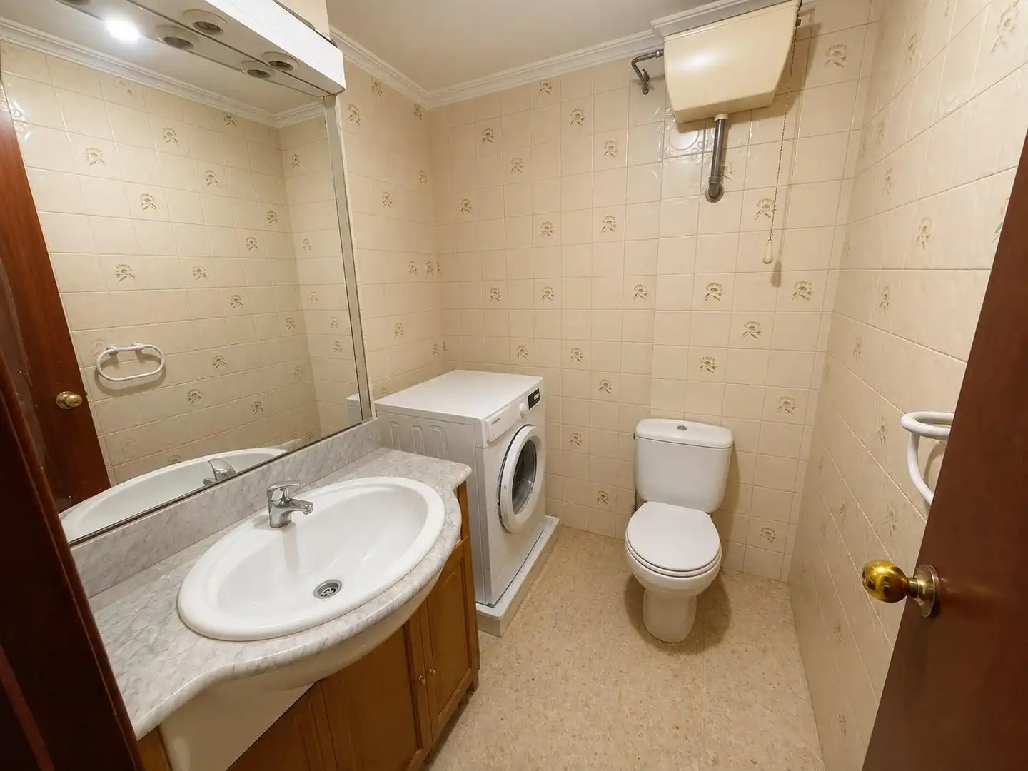 Baño de Piso en venta en La Línea de la Concepción