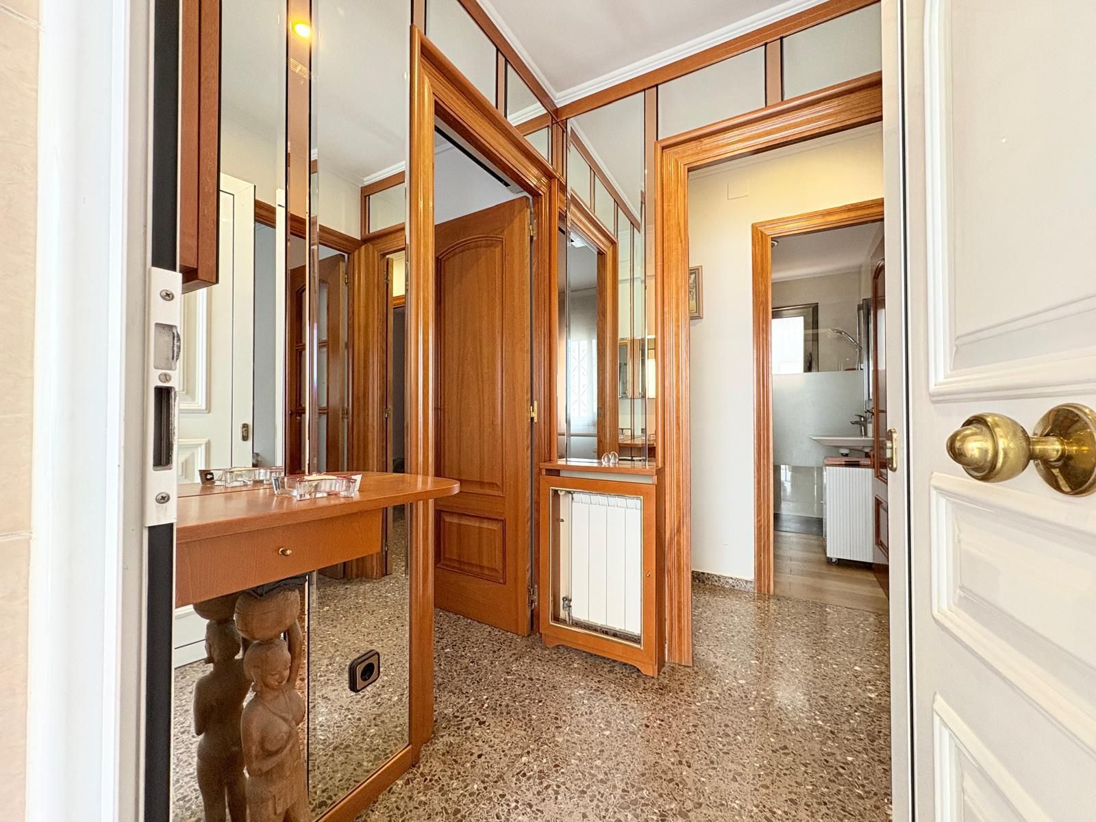 House or chalet for sale in Santa Perpètua de Mogoda  with Air Conditioner and Heating