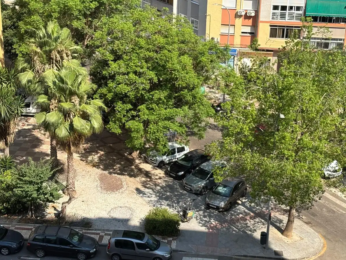 Parking de Piso en venta en Málaga con Amueblado
