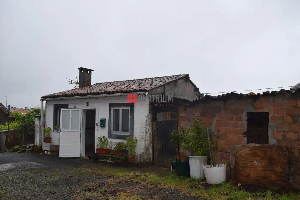 Exterior view of Houses for sale in Santiago de Compostela   with Private garden