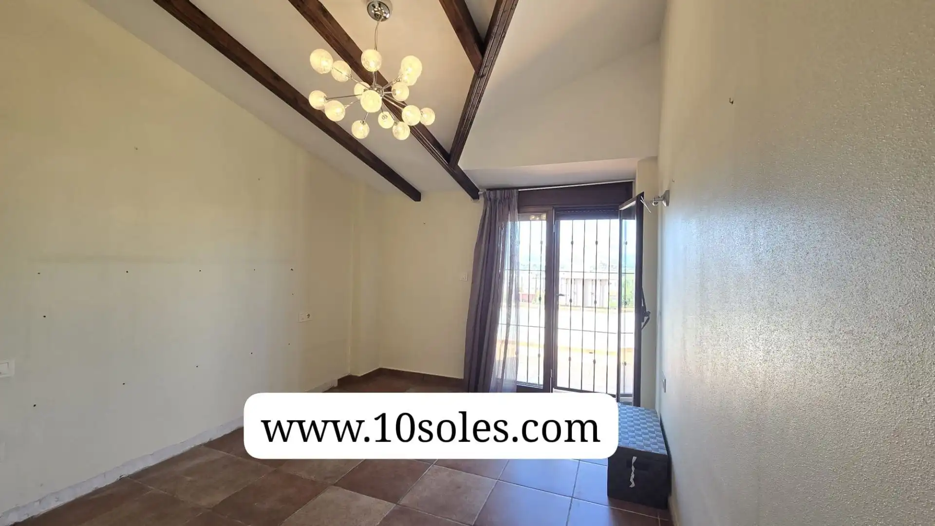 Casa adosada en venta en Bigastro con Terraza, Trastero y Piscina