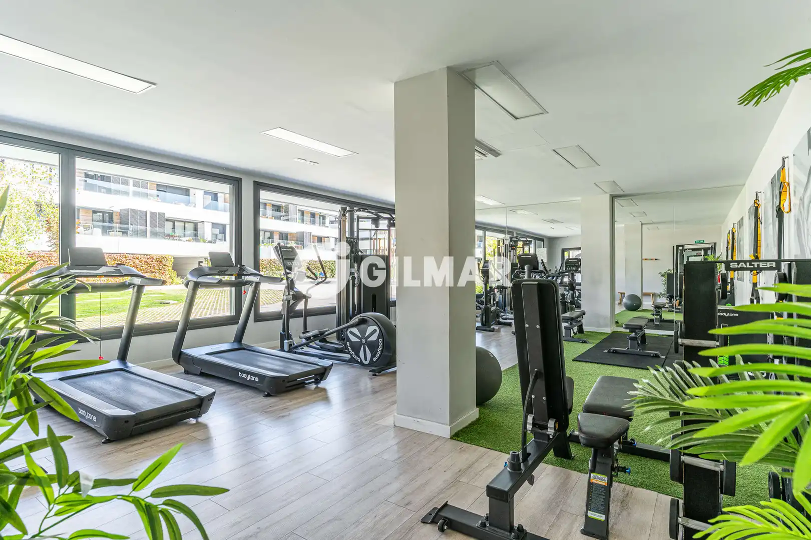Wohnung zum Verkauf in Las Rozas de Madrid mit Heizung, Privatgarten und Abstellraum