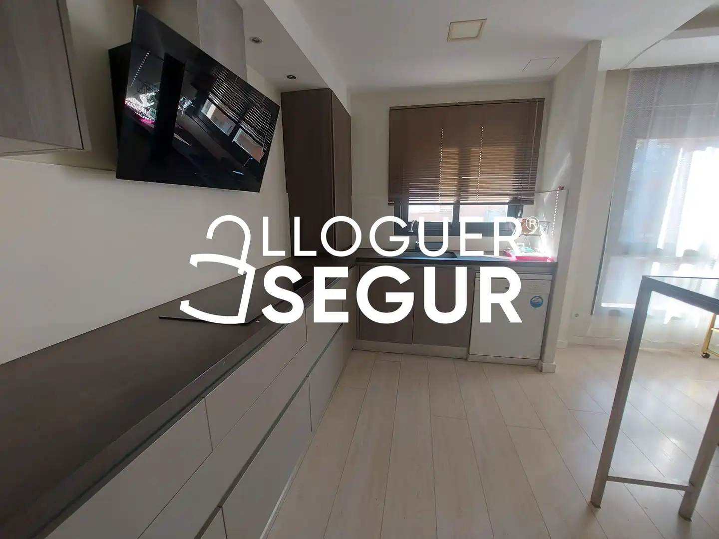 Küche von Wohnung zur Miete in Barcelona mit Klimaanlage und Heizung