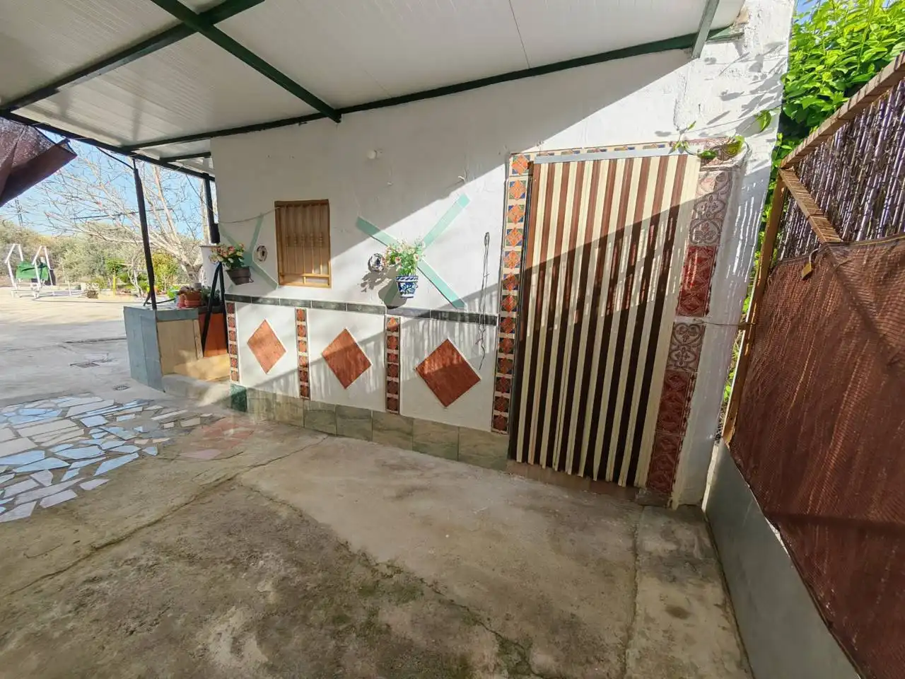 Finca rústica en venta en Huétor Tájar con Jardín privado, Piscina y Amueblado