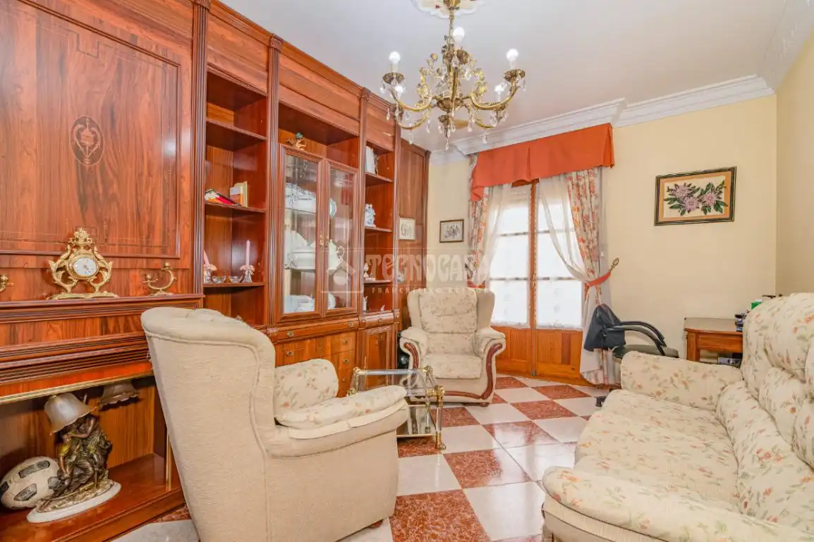 Sala de estar de Piso en venta en Lucena con Aire acondicionado, Amueblado y Balcón
