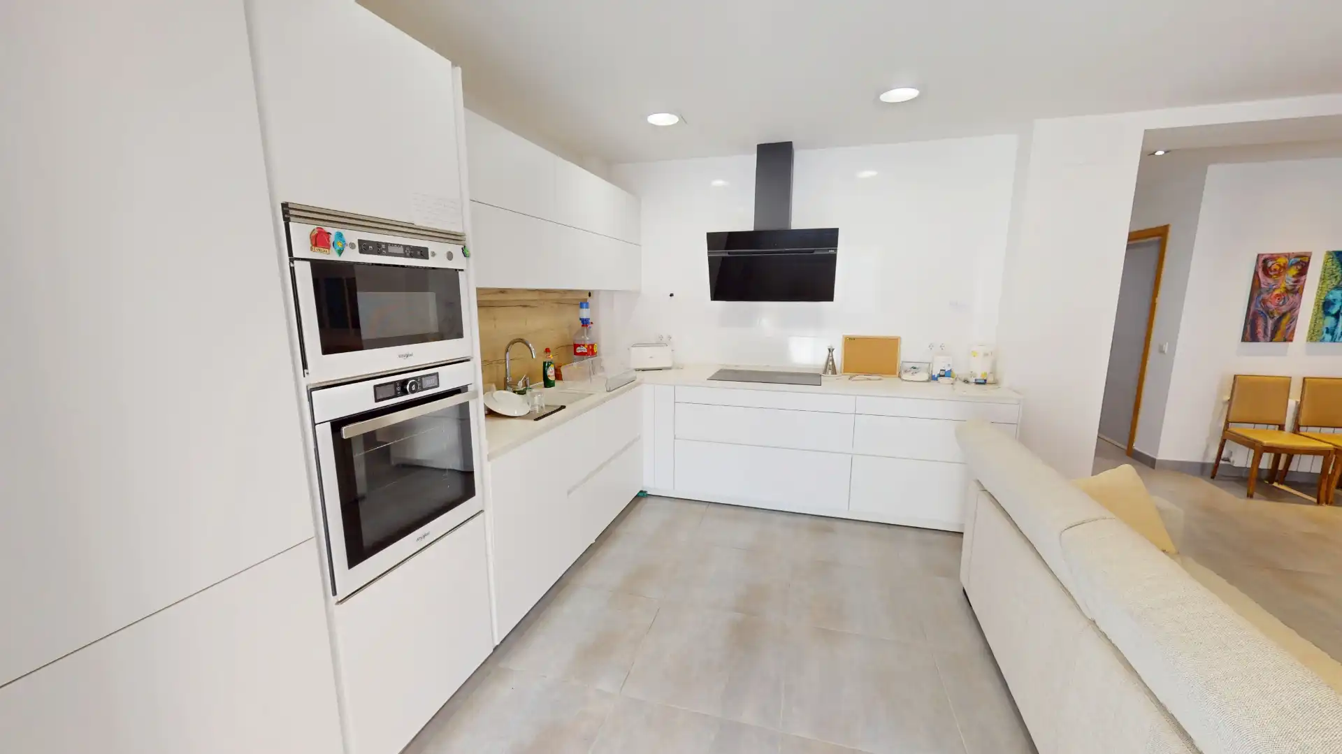 Cocina de Casa o chalet en venta en El Campello con Aire acondicionado, Calefacción y Jardín privado