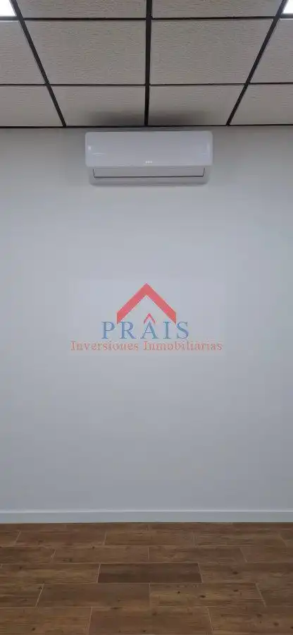 Exterior view of Commercial properties for sale in Utrera  with Air Conditioner