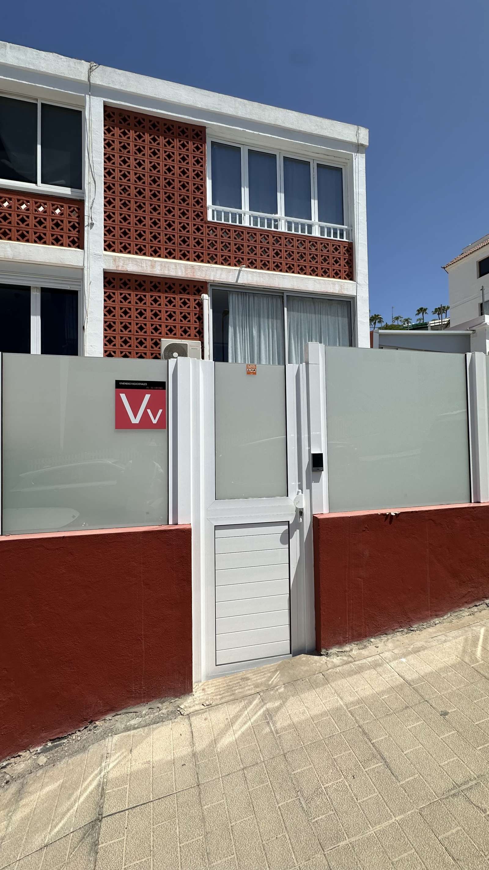 Vista exterior de Estudi per a compartir en San Bartolomé de Tirajana amb Aire condicionat i Terrassa
