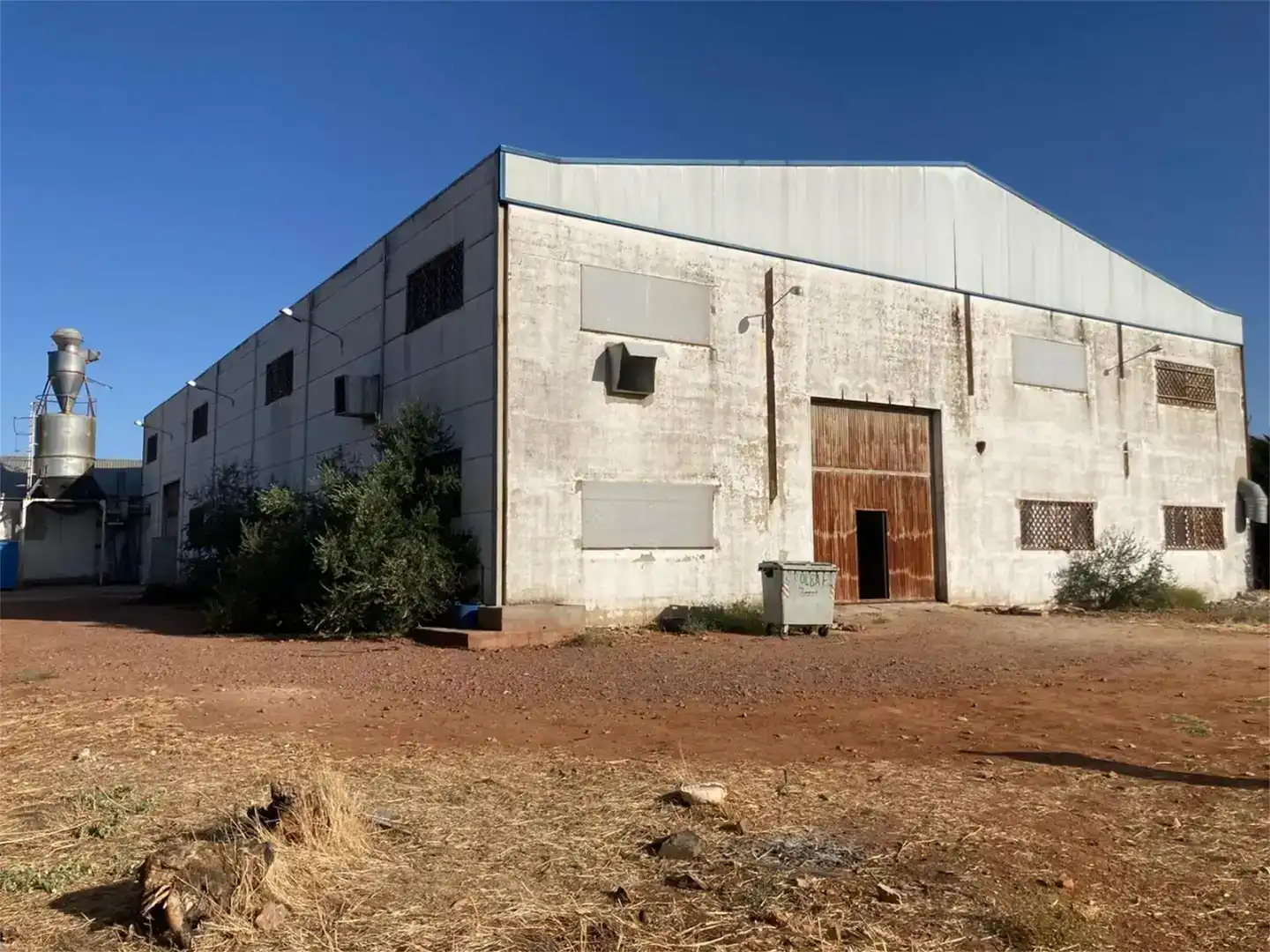 Exterior view of Industrial buildings for sale in Marmolejo