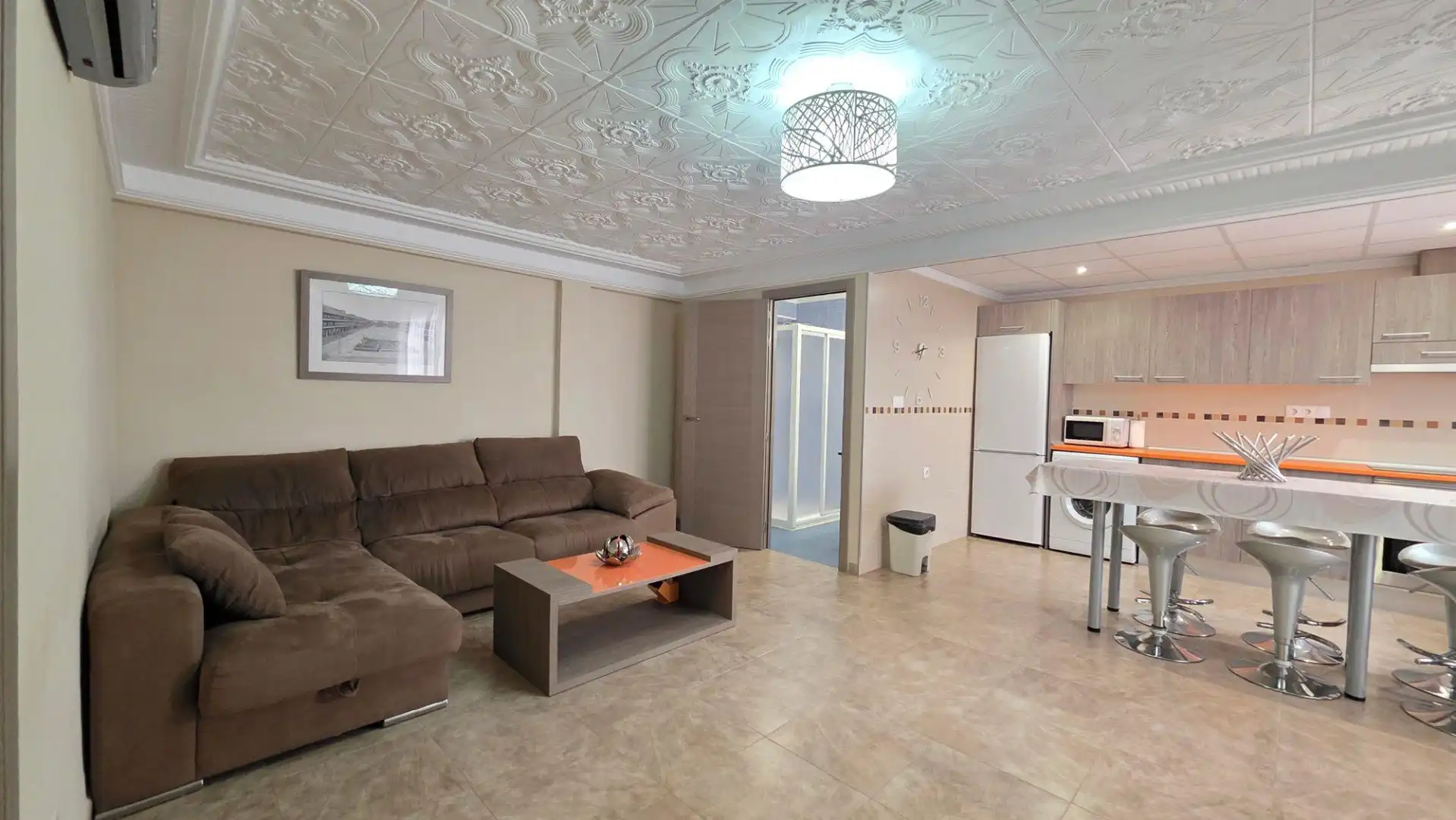 Flat with terrace to rent in Calle Carrer Trevijano