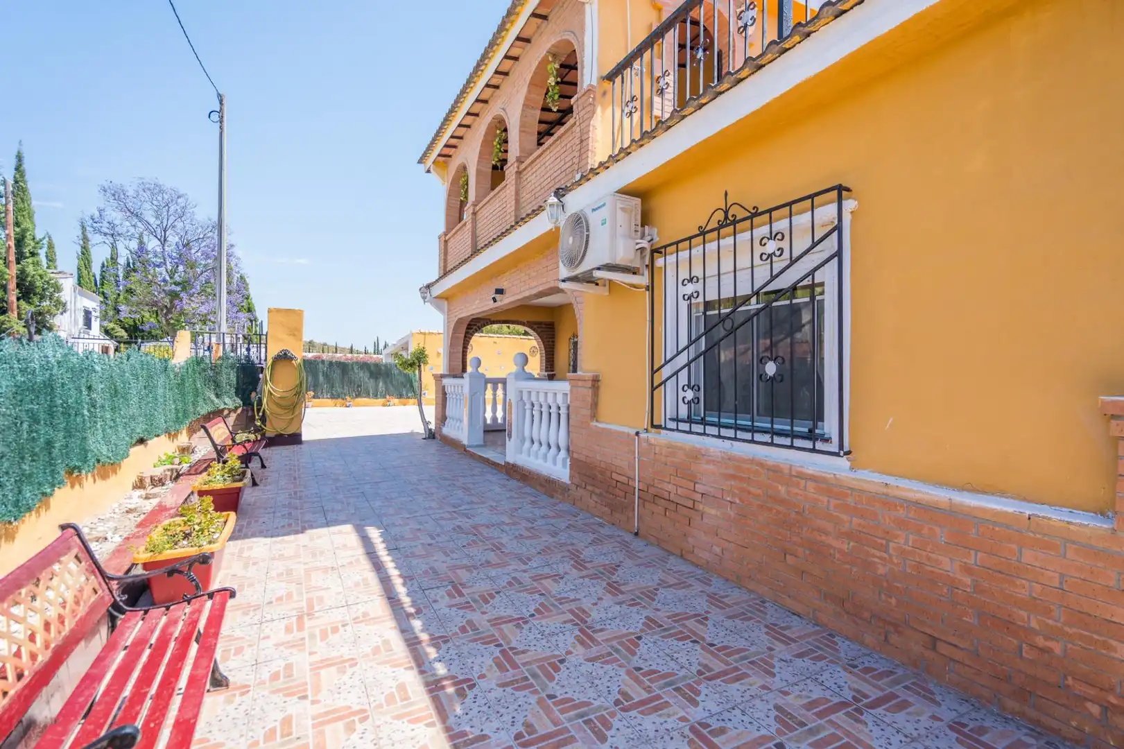 Vista exterior de Casa o chalet en venta en Benaguasil con Aire acondicionado, Calefacción y Jardín privado