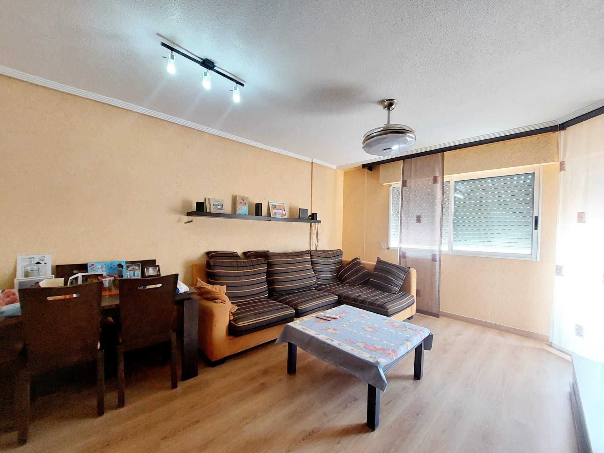 Living room of Flat for sale in  Murcia Capital  with Air Conditioner, Heating and Storage room