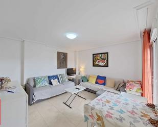Sala d'estar de Pis en venda en Solórzano amb Terrassa i Balcó