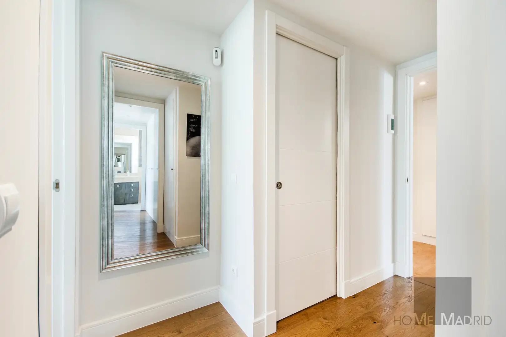 Flat for sale in Calle del Carril de los Caleros, Aravaca