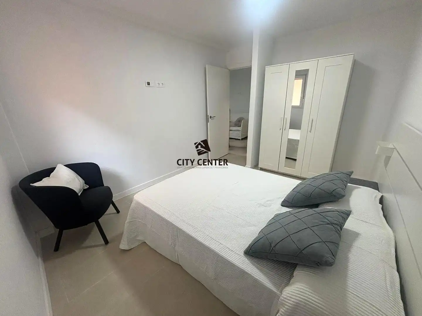 Dormitori de Apartament en venda en Puerto de la Cruz amb Terrassa i Moblat