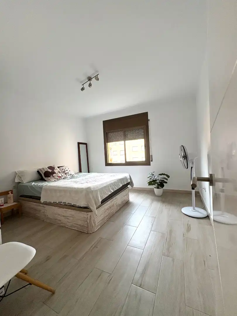 Dormitori de Pis en venda en Terrassa amb Aire condicionat, Calefacció i Parquet